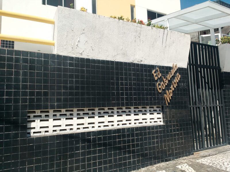 APARTAMENTO À VENDA NO EDIFÍCIO GABRIELA MORENA ÁREA CENTRAL DA CIDADE DE ILHÉUS-BA